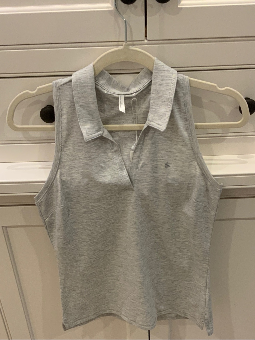 Travis Mathew Sleeveless Polo Top - Heather Gray